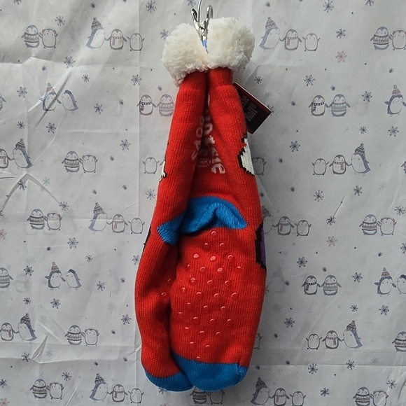 Red Socks - Picture 5 of 5